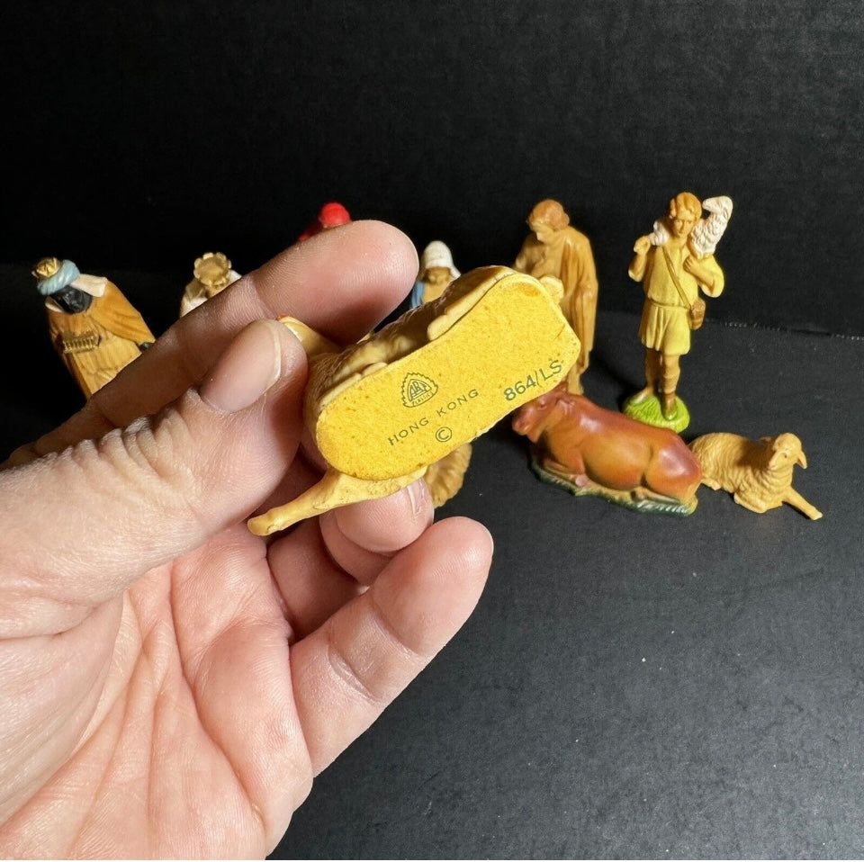 Vintage Nativity Set [Item 0044]