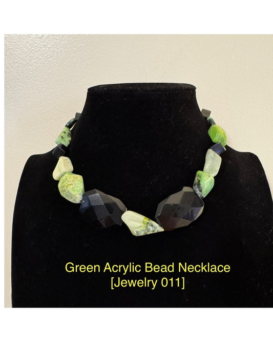 Green Acrylic Bead Necklace [Jewelry 011]