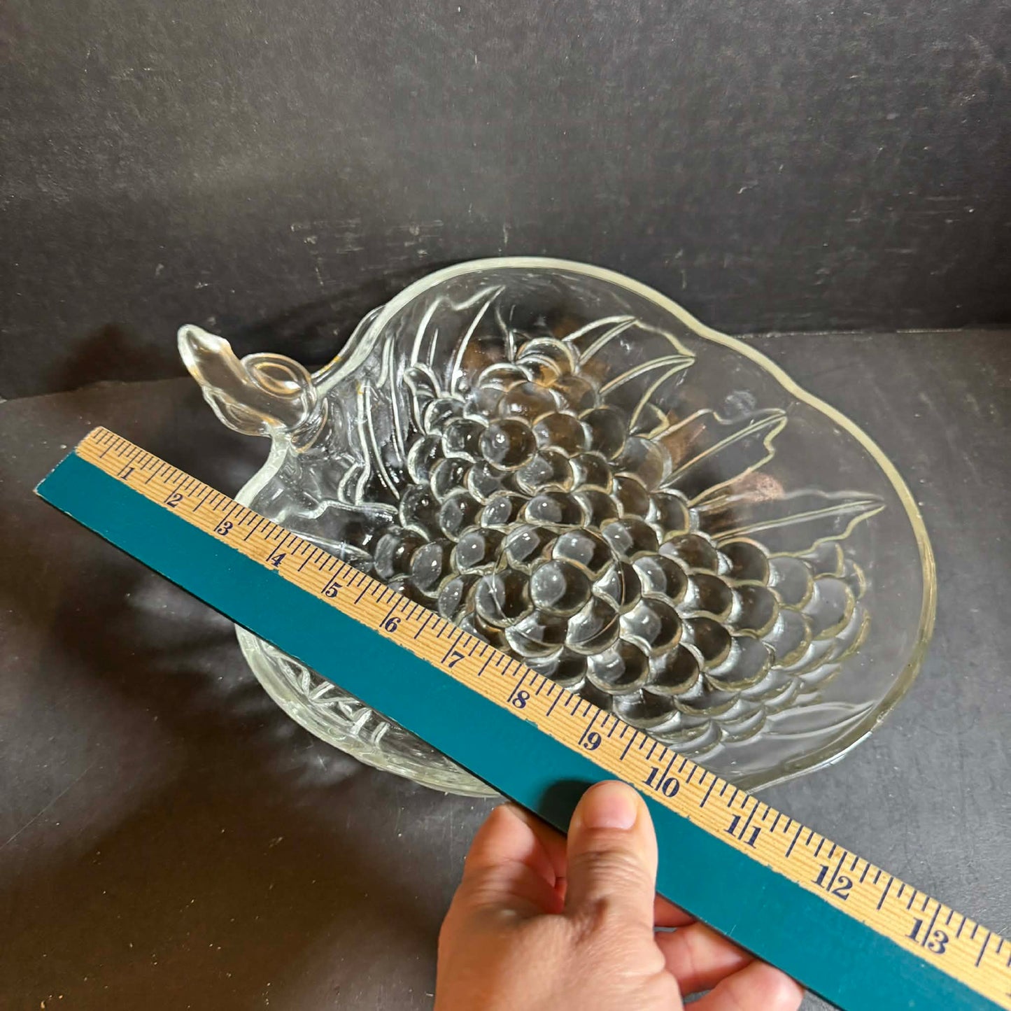 Vintage Large Clear Glass Grape Cluster Bowl [Item 0164]