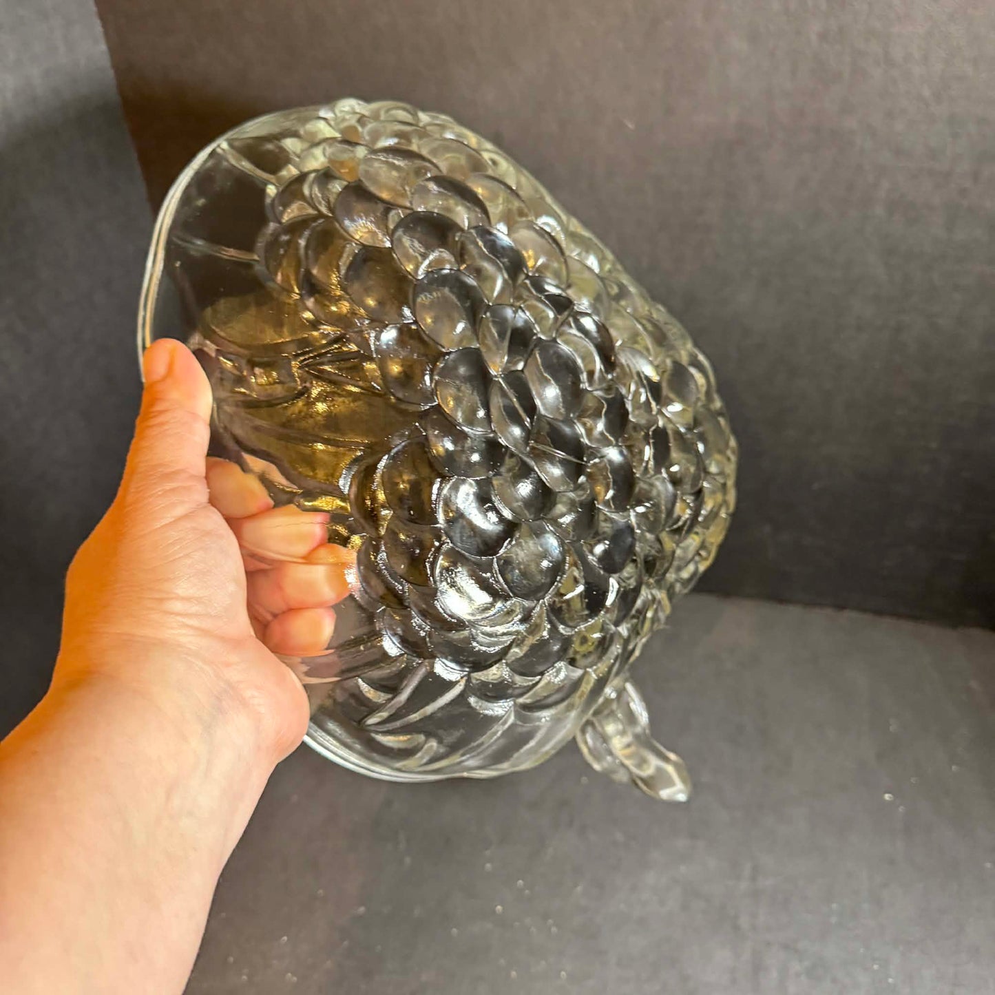 Vintage Large Clear Glass Grape Cluster Bowl [Item 0164]