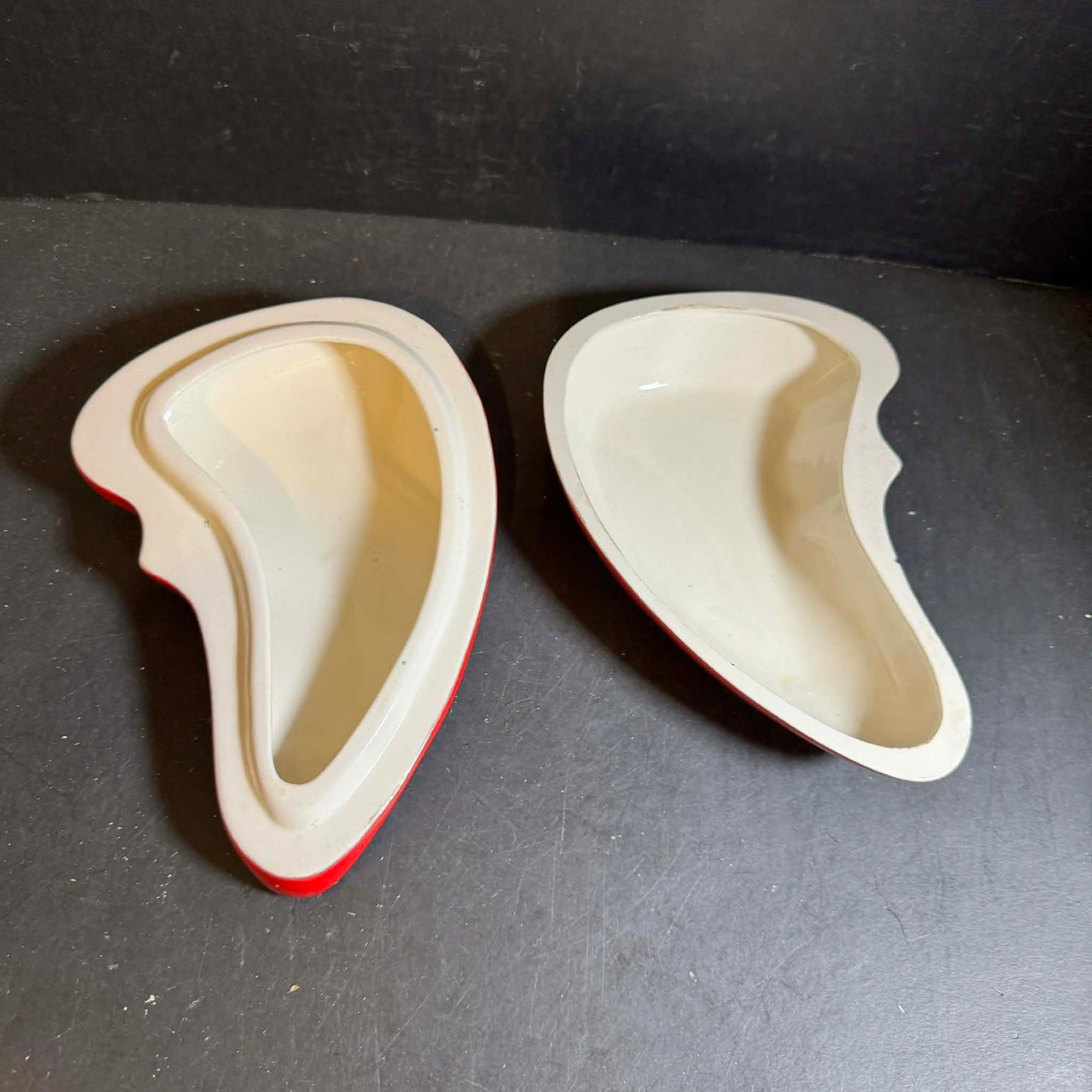 Vintage Funky Red Ceramic Box [Item 0168]