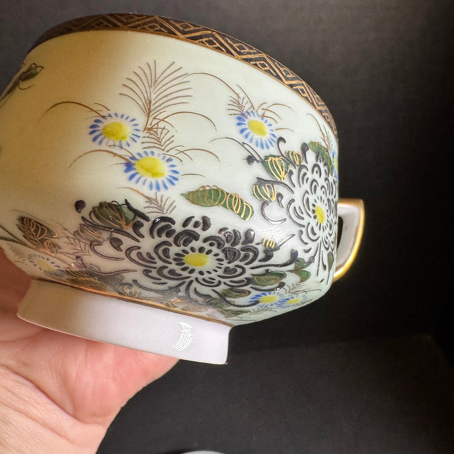 Elegant Tea Cup with Saucer [Item 0182]
