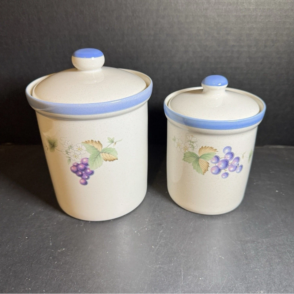 Vintage Savoir Vivre Luscious Stoneware Kitchen Jars with Lids [Item 0277]