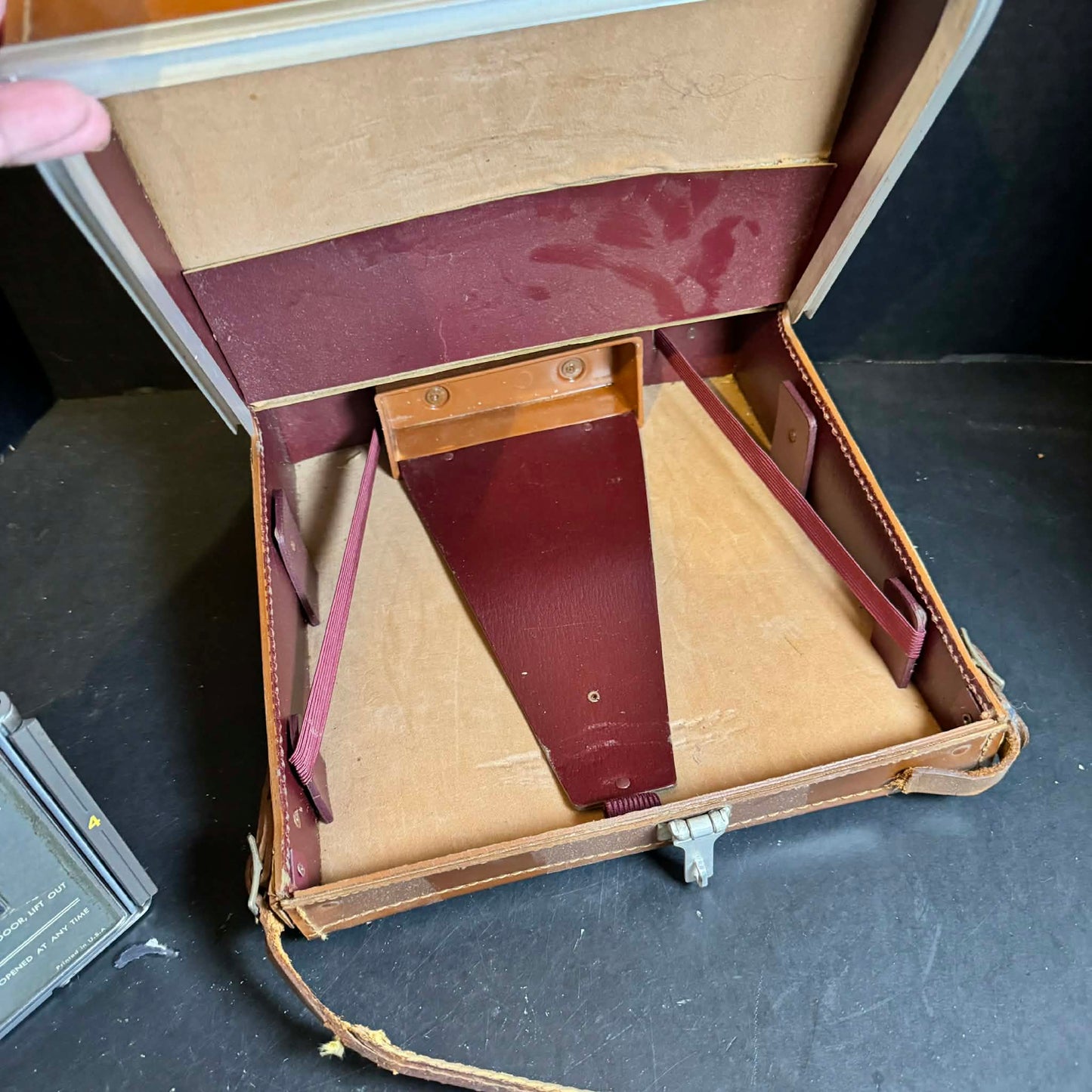 Vintage Polaroid Camera [Item 0302]