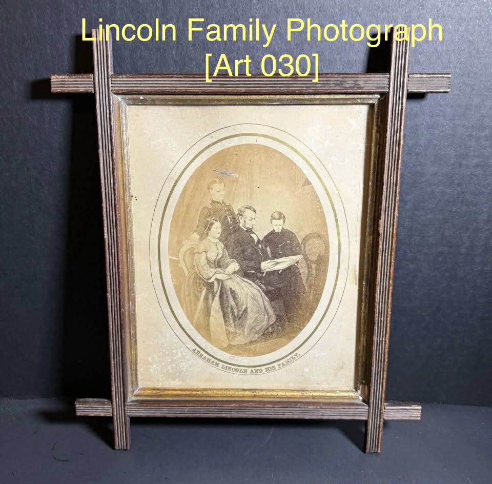 Lincoln Family Photograph [Art 030]