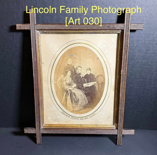 Lincoln Family Photograph [Art 030]