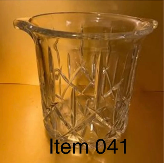 Molded Lead Crystal Ice Caddy [Item 041]