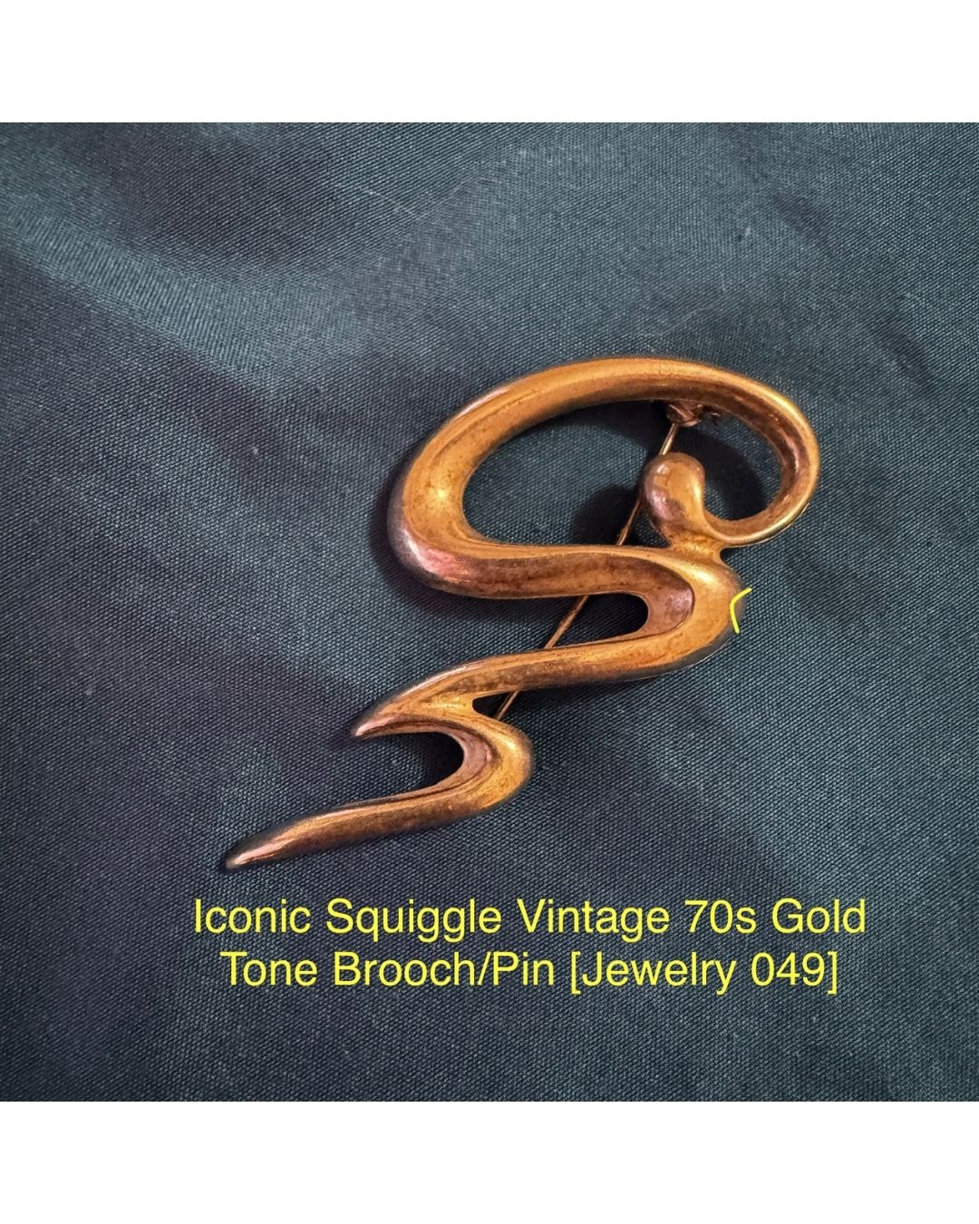 Iconic Squiggle Vintage 70s Gold Tone Brooch/Pin [Jewelry 049]