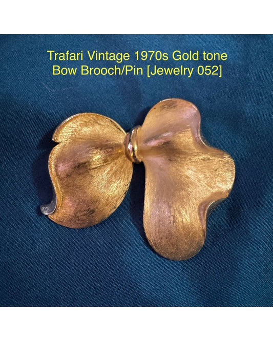 Trafari Vintage 1970s Gold tone Bow Brooch/Pin [Jewelry 052]