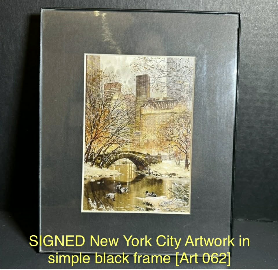SIGNED New York City Artwork in simple black frame [Art 062]