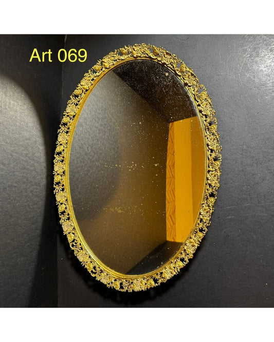 Gold Tone Vintage Table Top Jewelry Catch Mirror [Art 069]