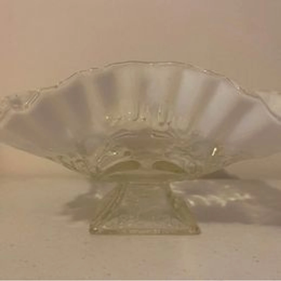 Vintage Clear & White Fenton Wavy Candy Dish [Item 089]