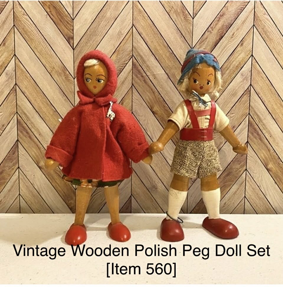 Vintage Wooden Polish Peg Doll Set [Item 560]