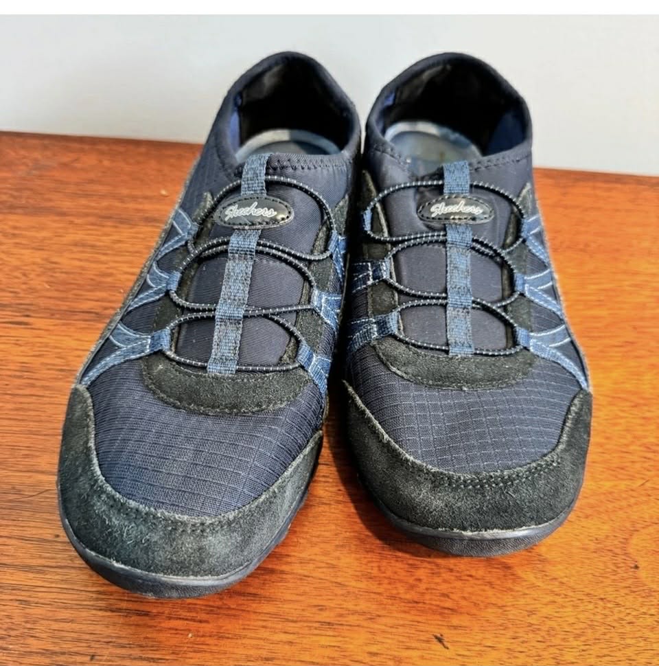 Skechers Women's Blue Casual Slip On Sneaker, Size 9 [Shoe 236]