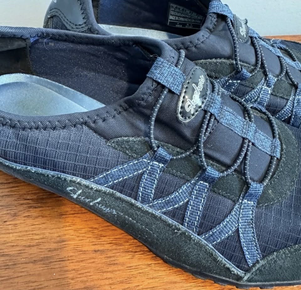 Skechers Women's Blue Casual Slip On Sneaker, Size 9 [Shoe 236]
