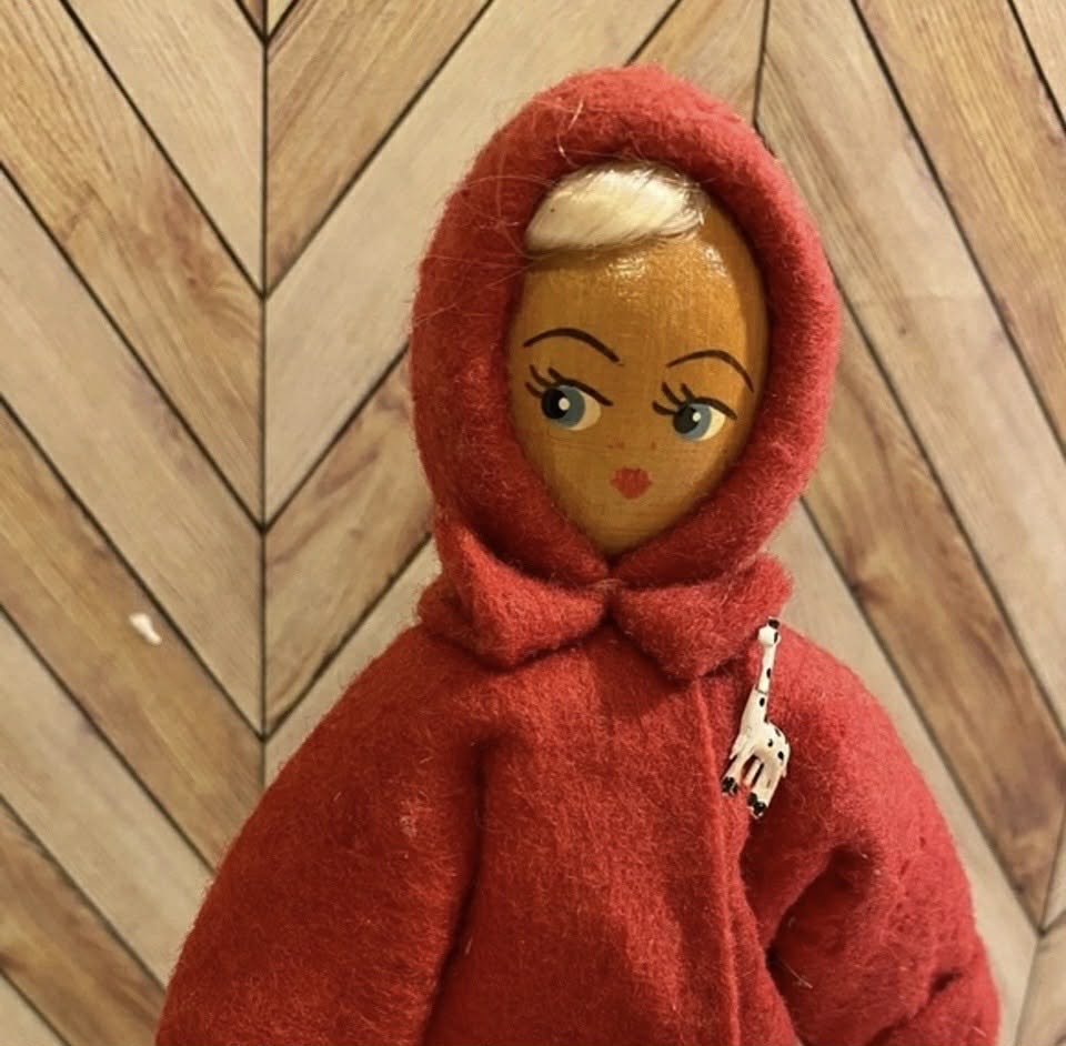Vintage Wooden Polish Peg Doll Set [Item 560]