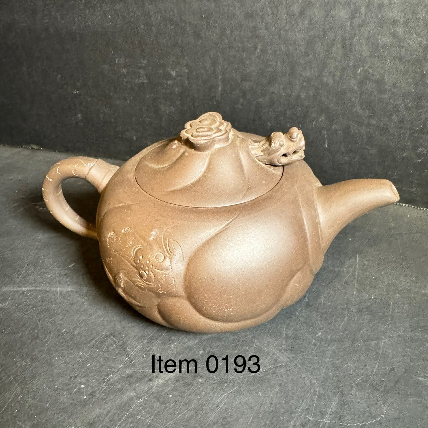 Elegant Oriental Brown Dragon Teapot [Item 0193]
