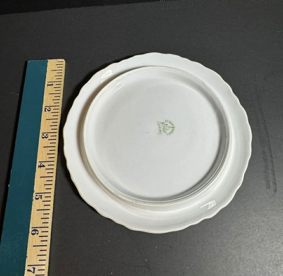 Vintage Leughtenburg Germany Floral Plate [Item 810]