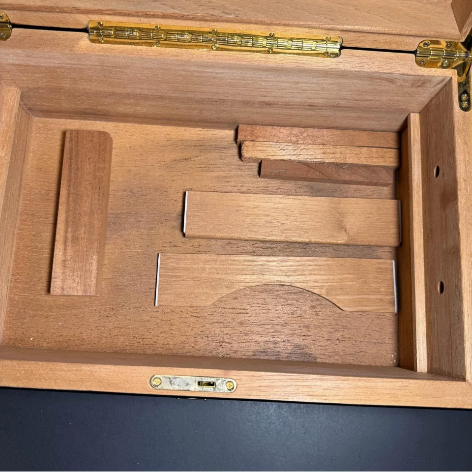 Large Humidor [Item 869]