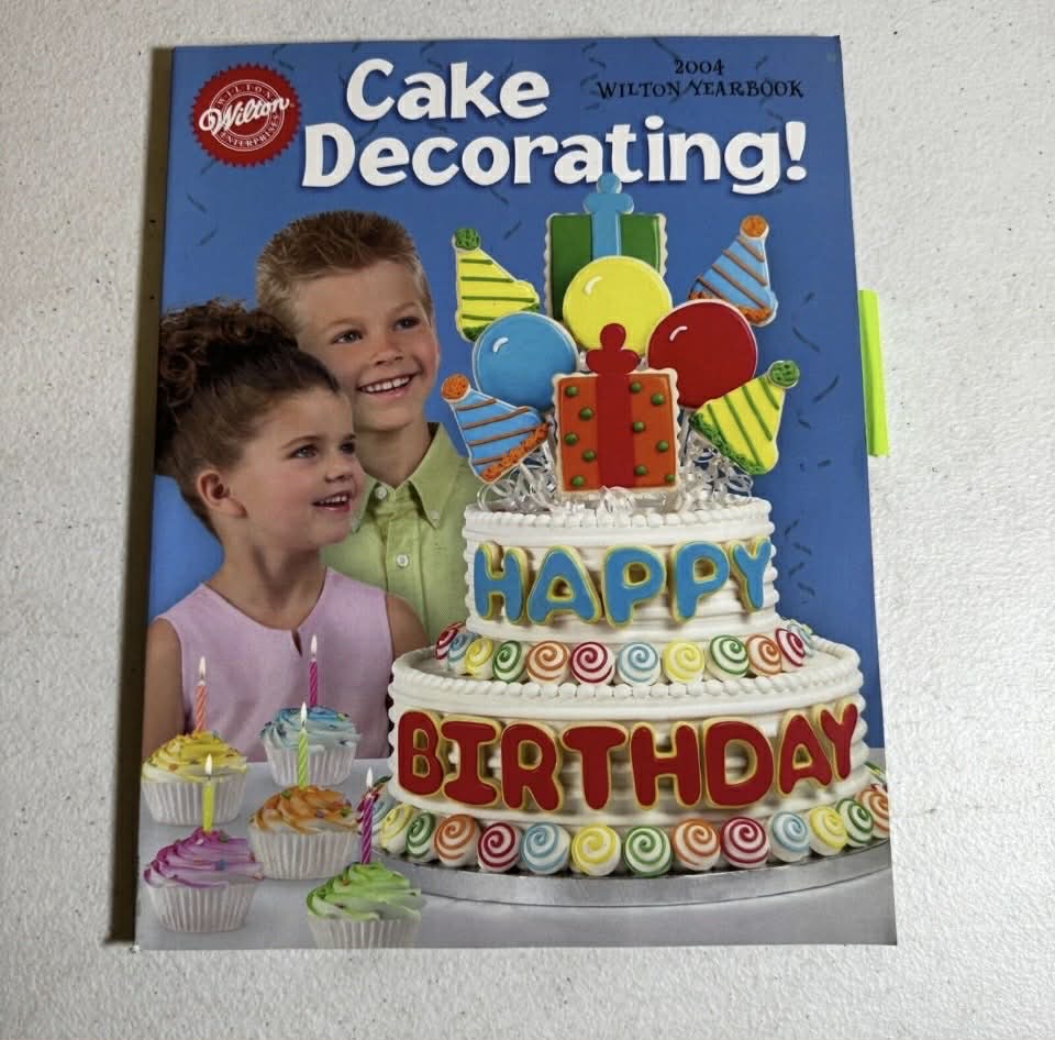 Wilton Cake Decorating Yearbook Extensive Collection /Cook Books [Book 176]