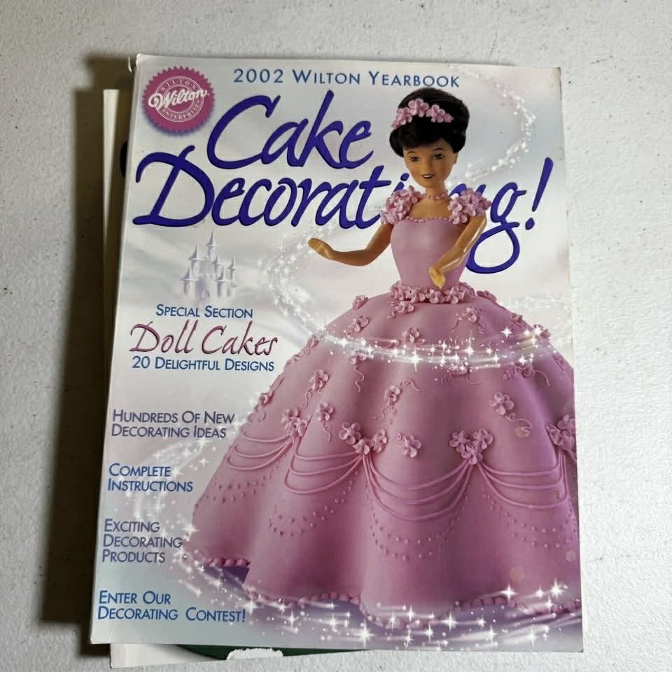 Wilton Cake Decorating Yearbook Extensive Collection /Cook Books [Book 176]