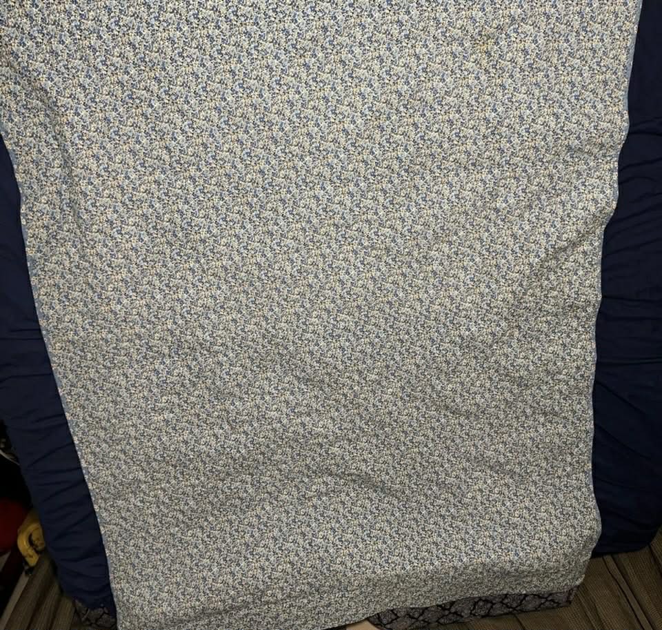 Pink & Blue 78x59 Vintage Quilt - with Hanger Header for Display [Clothing 384]
