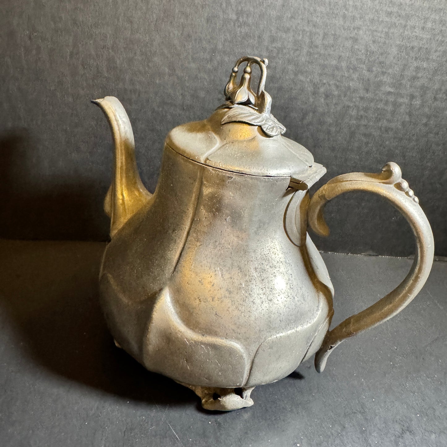 Vintage Pewter Teapot [Item 0074]