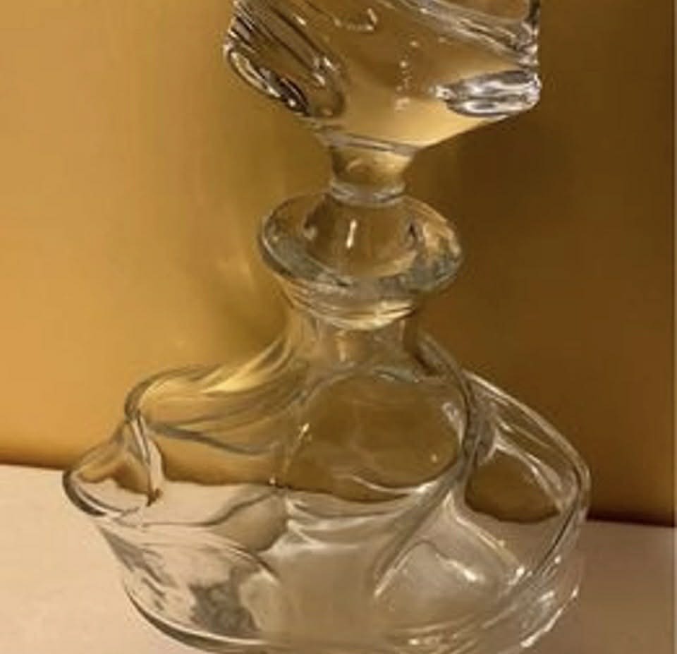 Unique Vintage / Retro Decanter Set [Item 218]