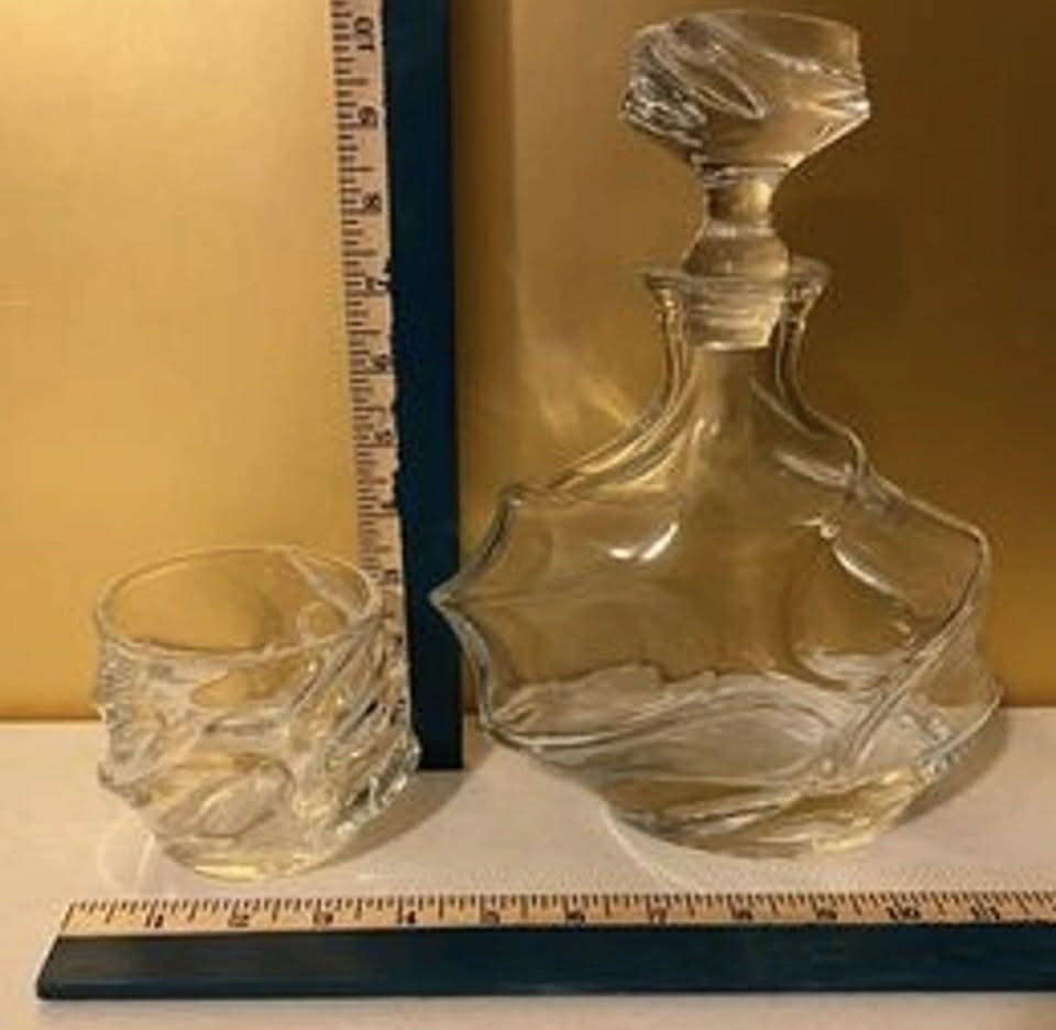 Unique Vintage / Retro Decanter Set [Item 218]