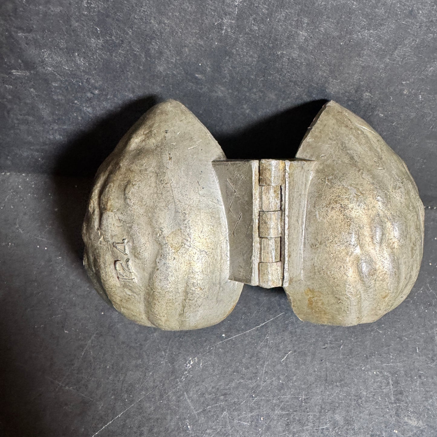 Hinged Cast Metal Strawberry Ice Cream Mold [Item 0330]