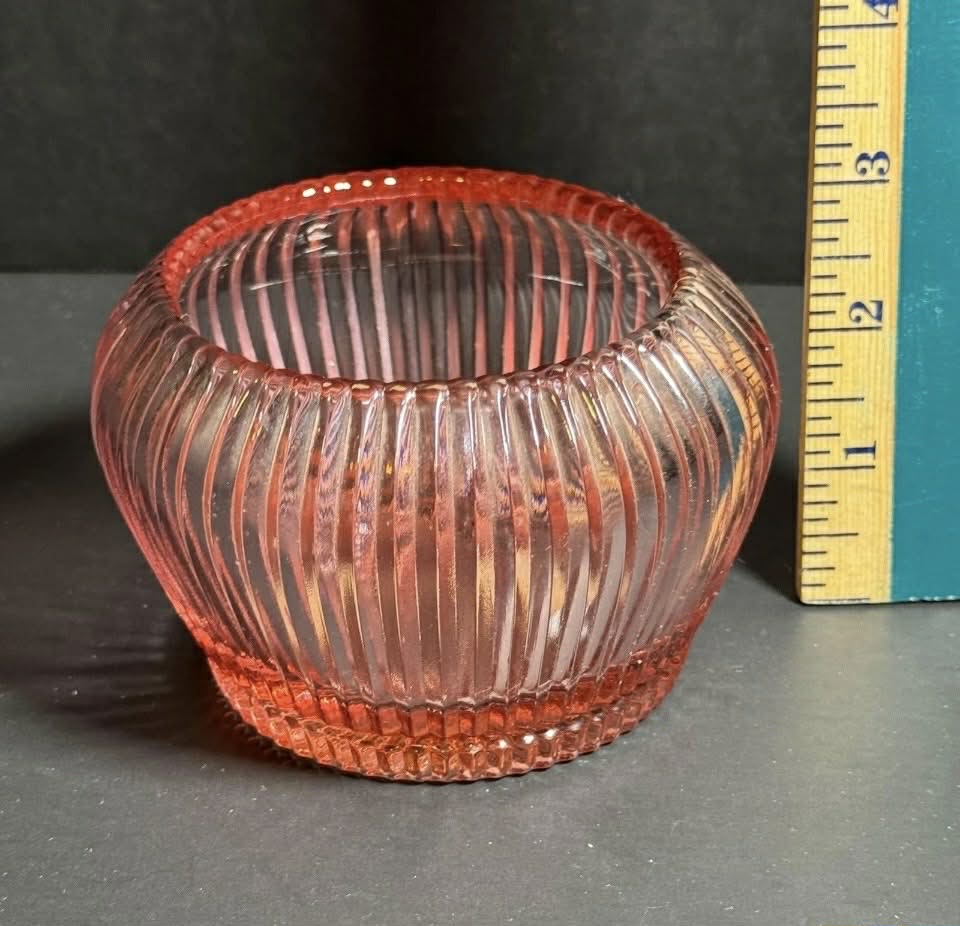 Pink Vintage Retired Fenton Glass Votive Bowl [Item 832]