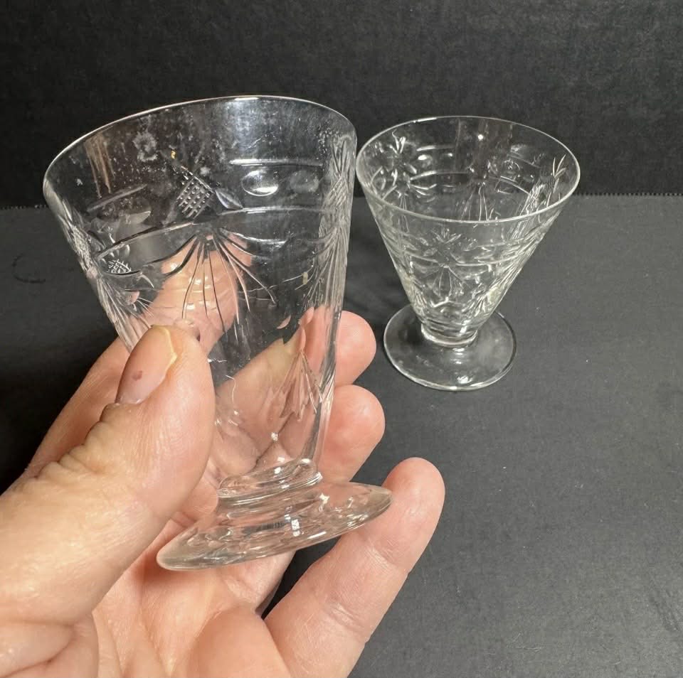 Small Vintage Etched Glass Liquor Glasses [Item 876]