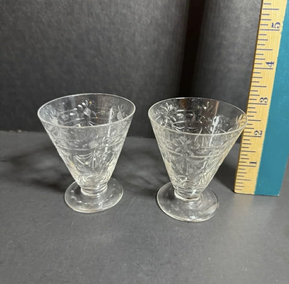 Small Vintage Etched Glass Liquor Glasses [Item 876]
