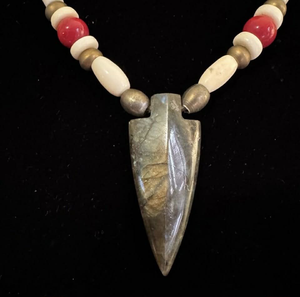 Tribal Arrow Head style Necklace on Twine [Jewelry 010]