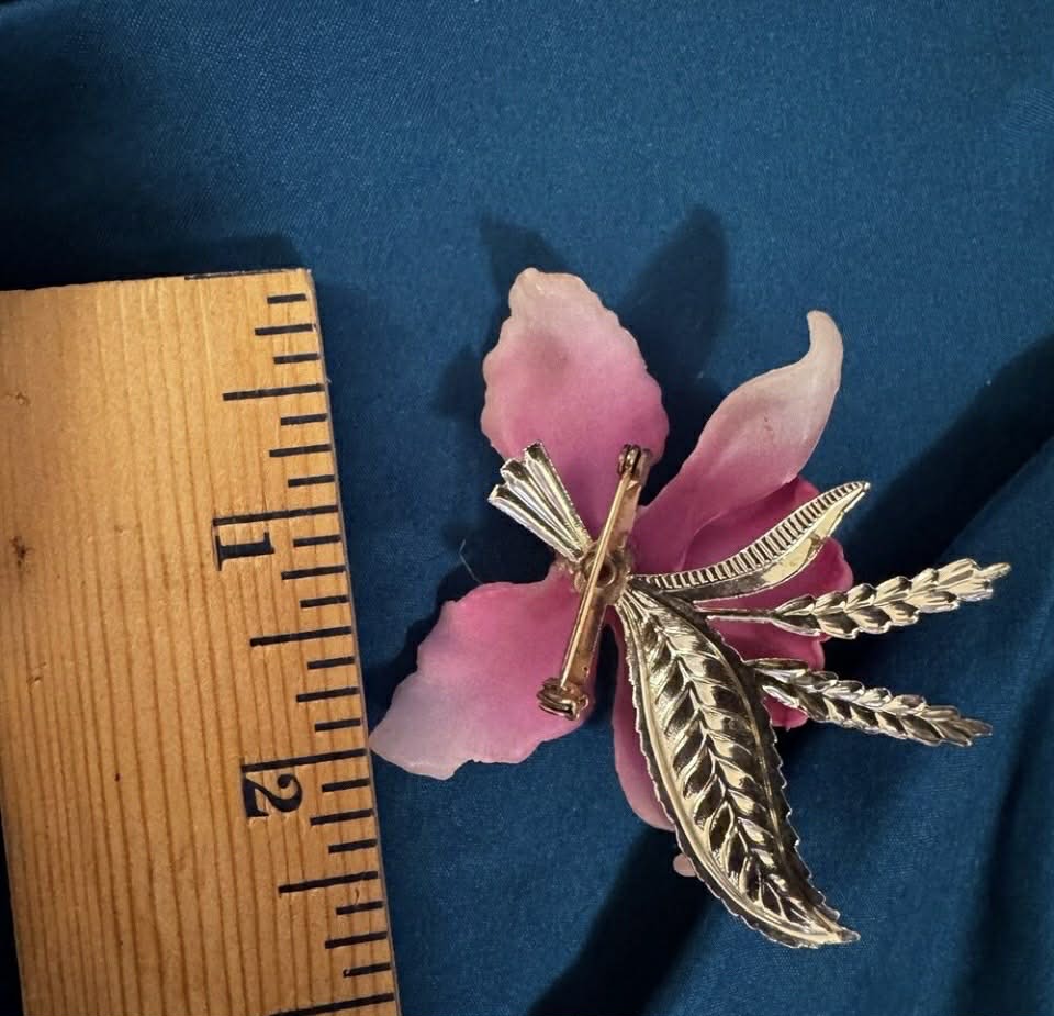 Vintage Pink/Gold Lucite Celluloid Orchid Flower Brooch Pin [Jewelry 046]